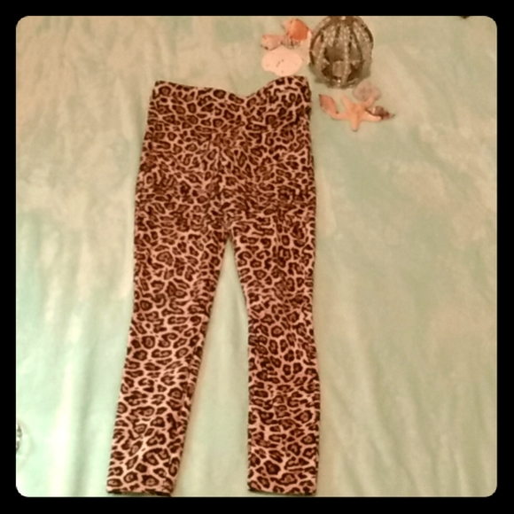 Leopord print art class pants - Picture 1 of 3